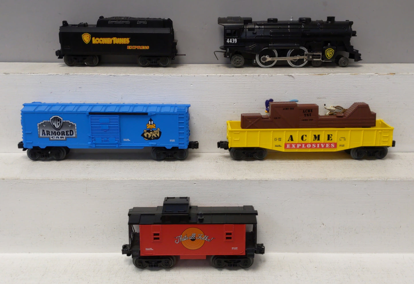 Lionel 6-21936 O Gauge Warner Bros. Looney Tunes Steam Freight Train Set LN/Box