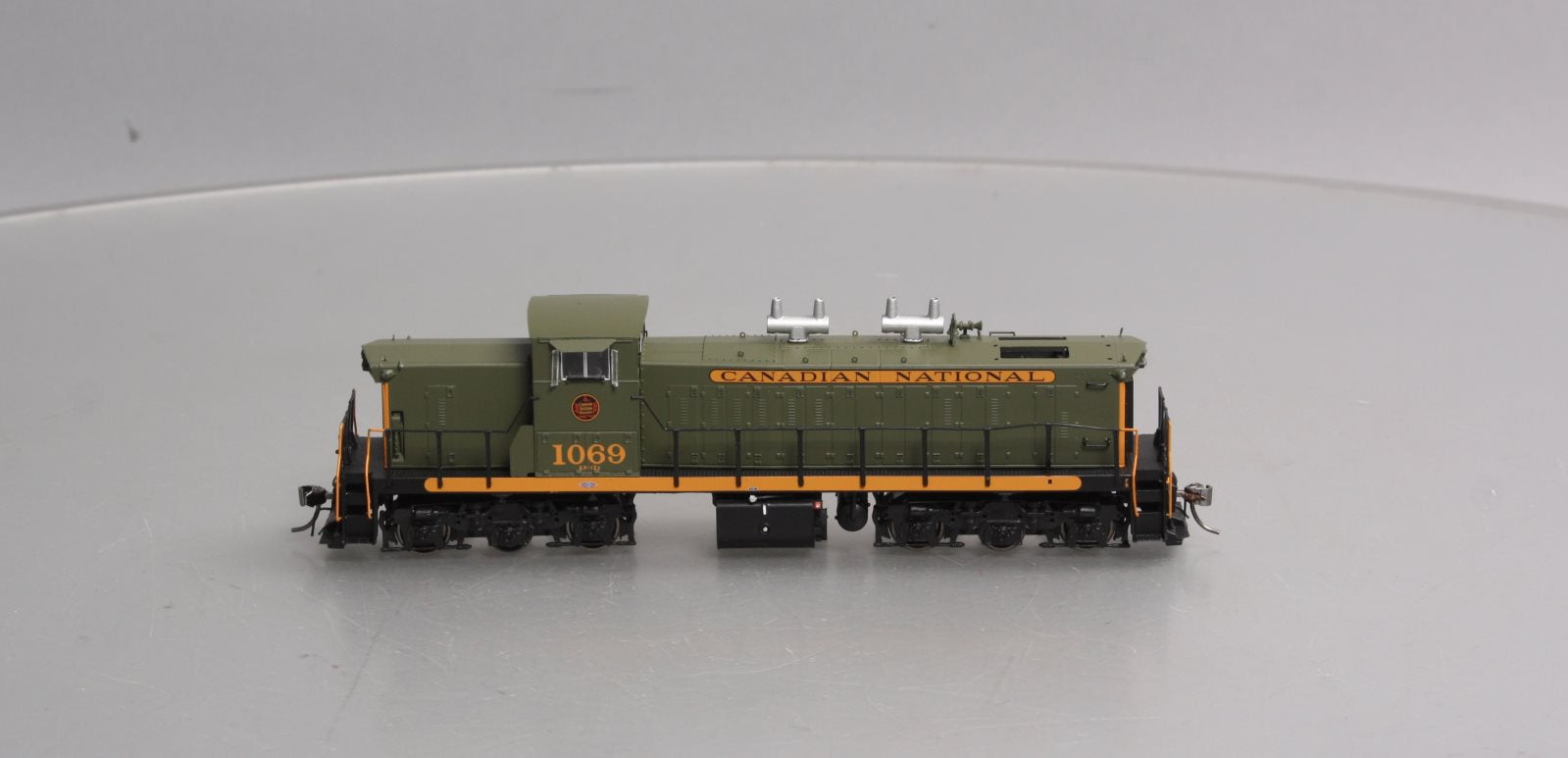 Rapido Trains 10558 HO Canadian National Diesel Locomotive #1069 w/ DCC/Sounds