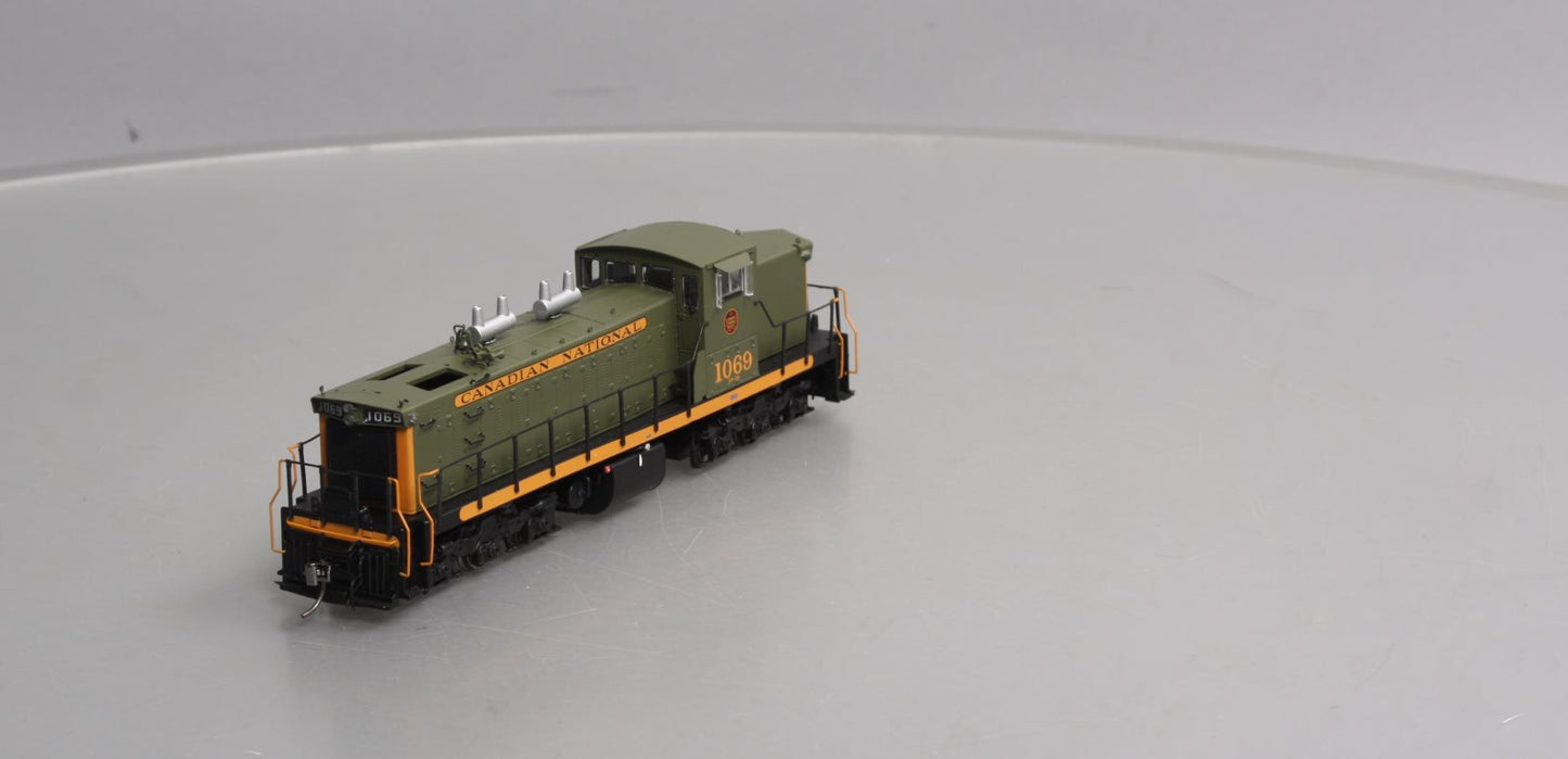 Rapido Trains 10558 HO Canadian National Diesel Locomotive #1069 w/ DCC/Sounds EX/Box