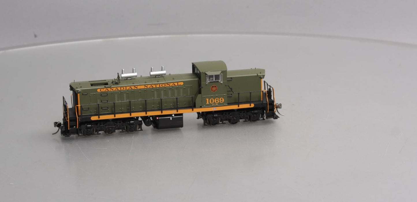 Rapido Trains 10558 HO Canadian National Diesel Locomotive #1069 w/ DCC/Sounds EX/Box