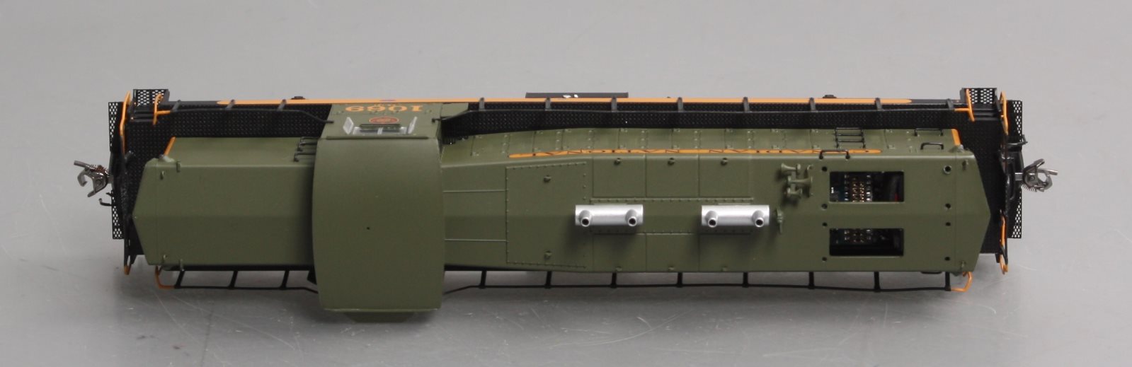 Rapido Trains 10558 HO Canadian National Diesel Locomotive #1069 w/ DCC/Sounds