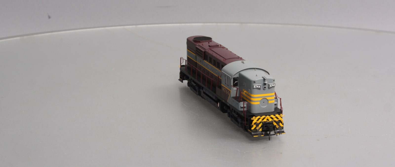 Proto 1000 600091 HO Canadian Pacific RS-10 Diesel #8744 w