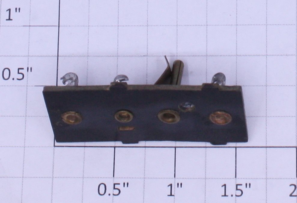 Lionel 711-129 Black O22 Switch Voltage Plug Terminal Plate Assembly