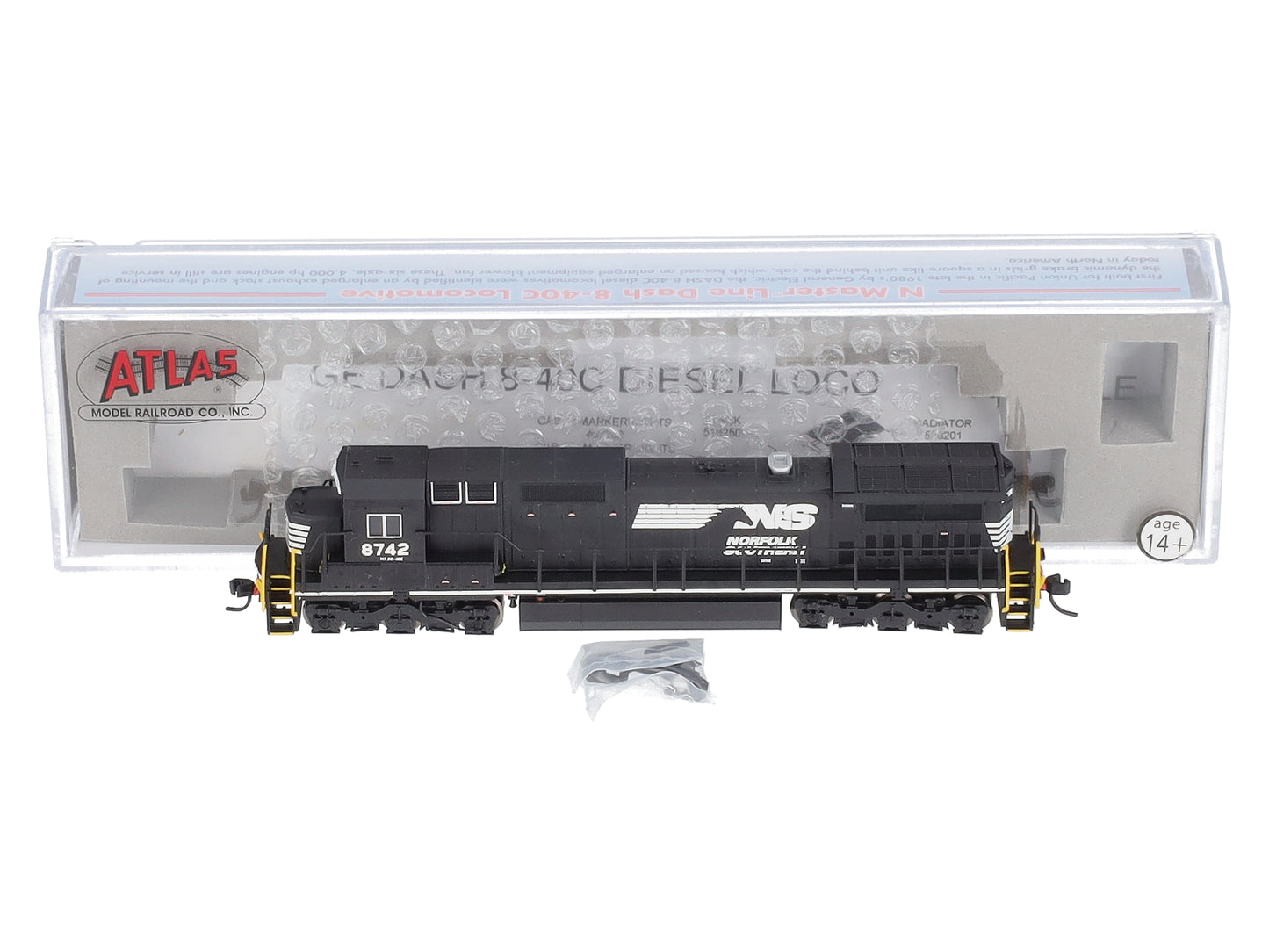 Atlas 51828 N Scale NS C40-8 Diesel Locomotive #8742