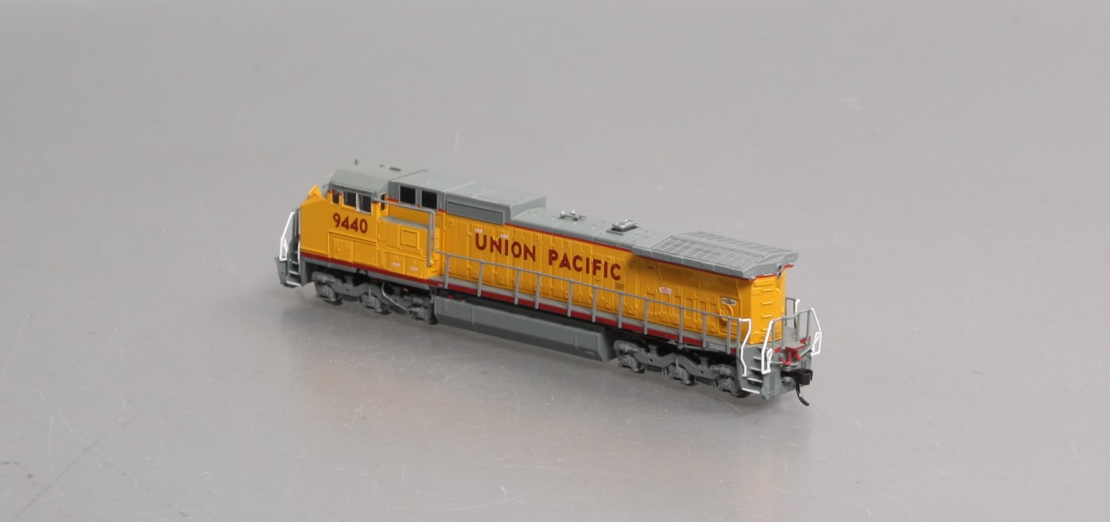 Atlas 51913 N Scale UP C40-8W Diesel Locomotive #9440