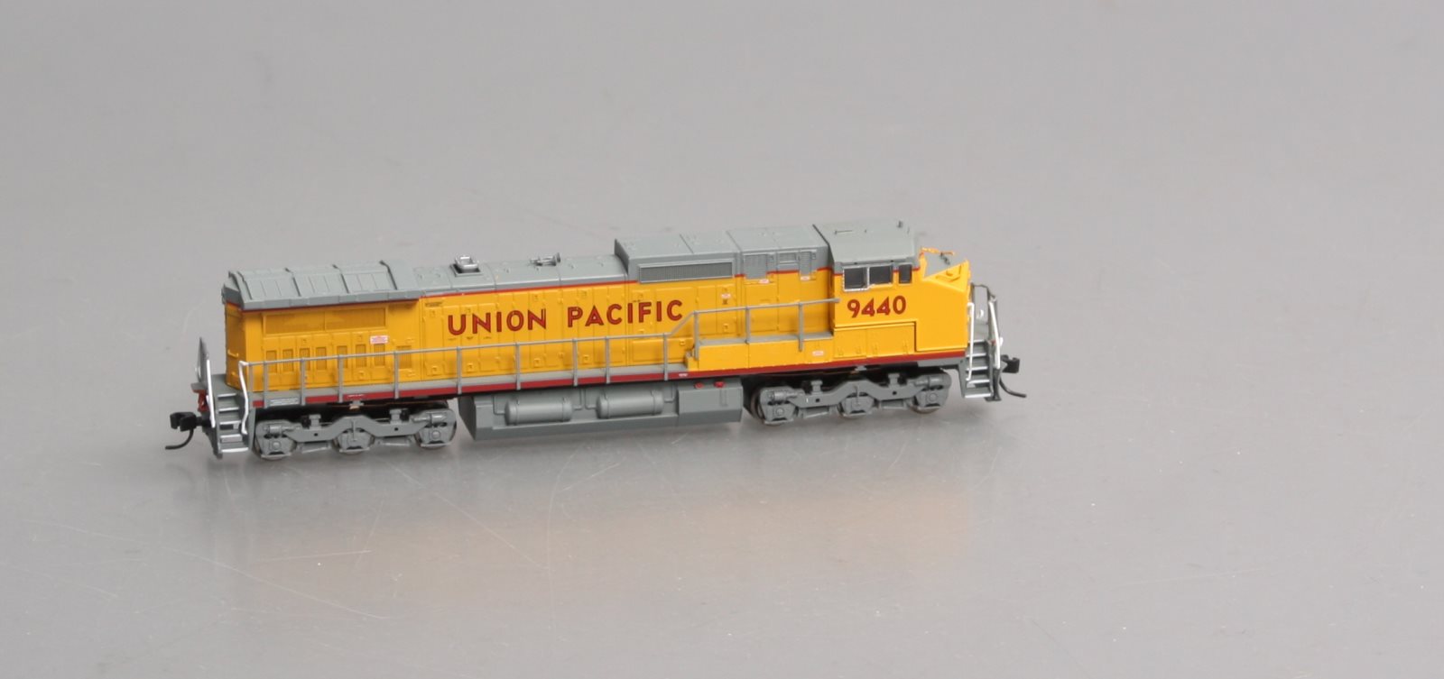 Atlas 51913 N Scale UP C40-8W Diesel Locomotive #9440