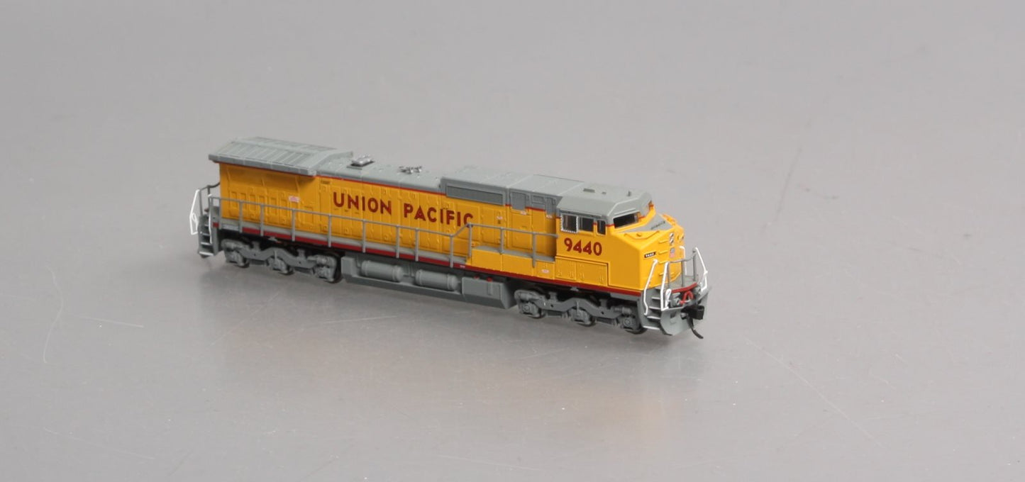 Atlas 51913 N Scale UP C40-8W Diesel Locomotive #9440