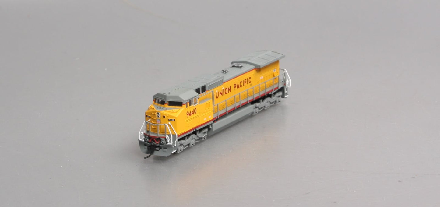 Atlas 51913 N Scale UP C40-8W Diesel Locomotive #9440