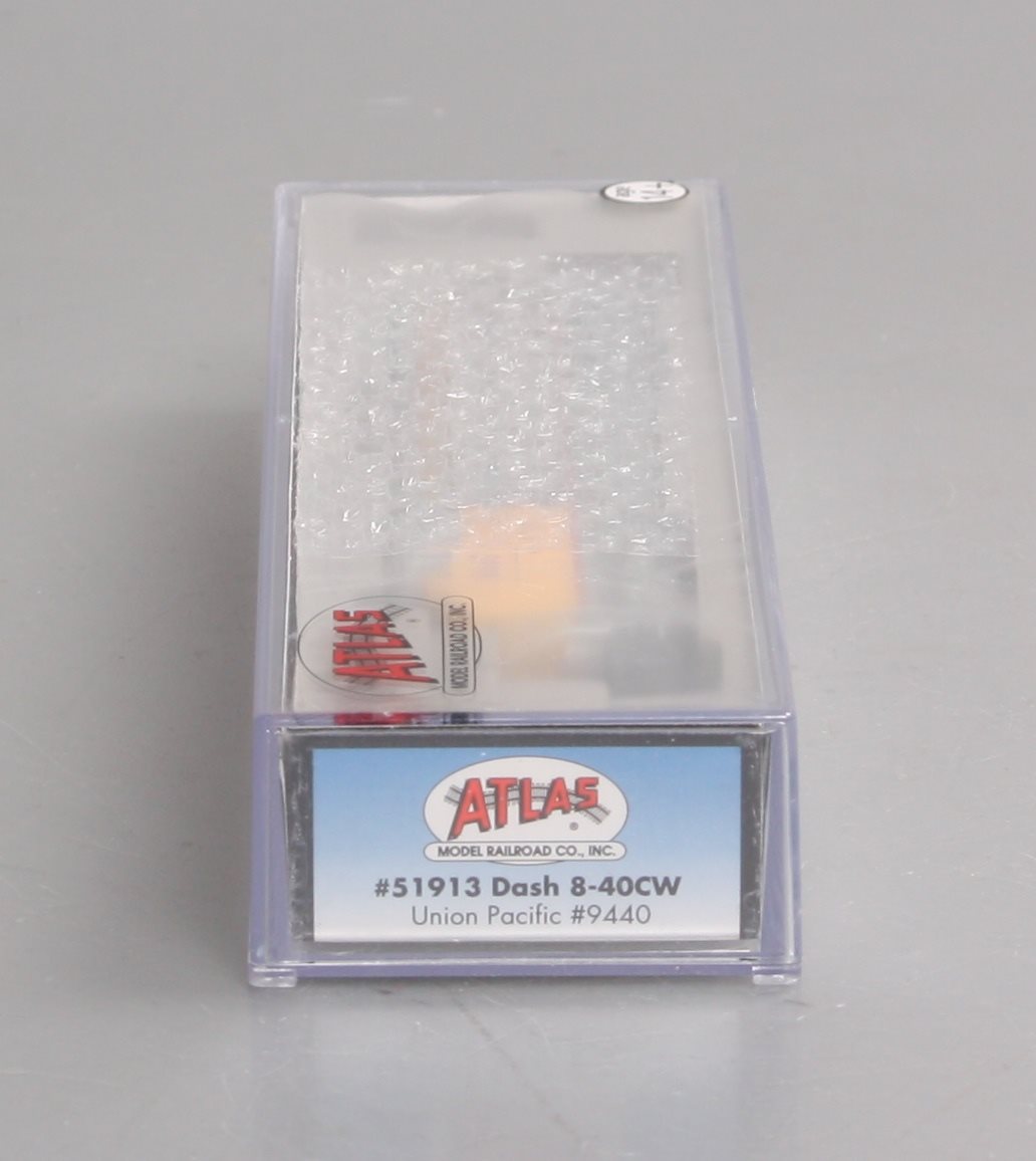 Atlas 51913 N Scale UP C40-8W Diesel Locomotive #9440