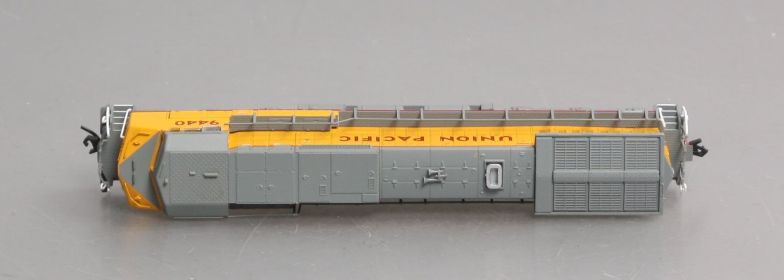 Atlas 51913 N Scale UP C40-8W Diesel Locomotive #9440