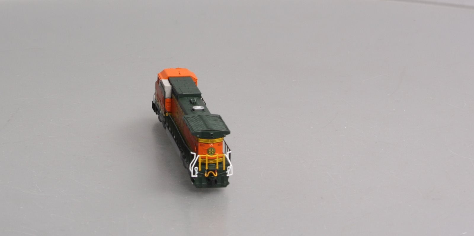 Atlas 51915 BNSF N RTR Dash 8-40CW Diesel Locomotive #803