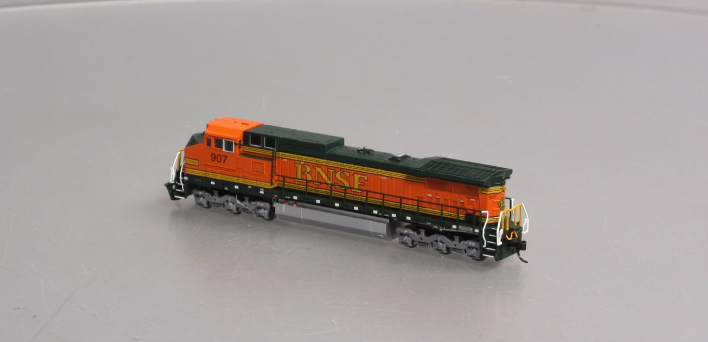 Atlas 51917 N BNSF RTR Dash 8-40CW Diesel Locomotive #907