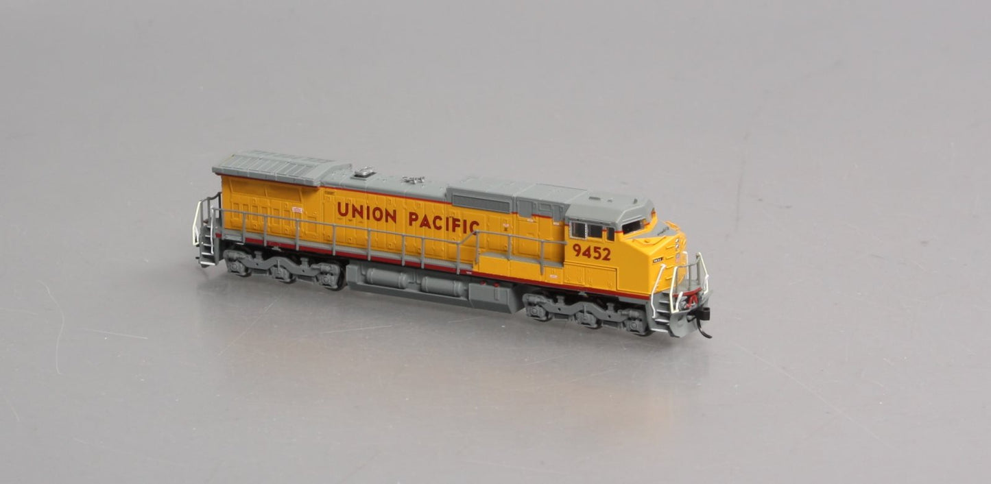 Atlas 51914 N Scale UP C40-8W Diesel Locomotive #9452