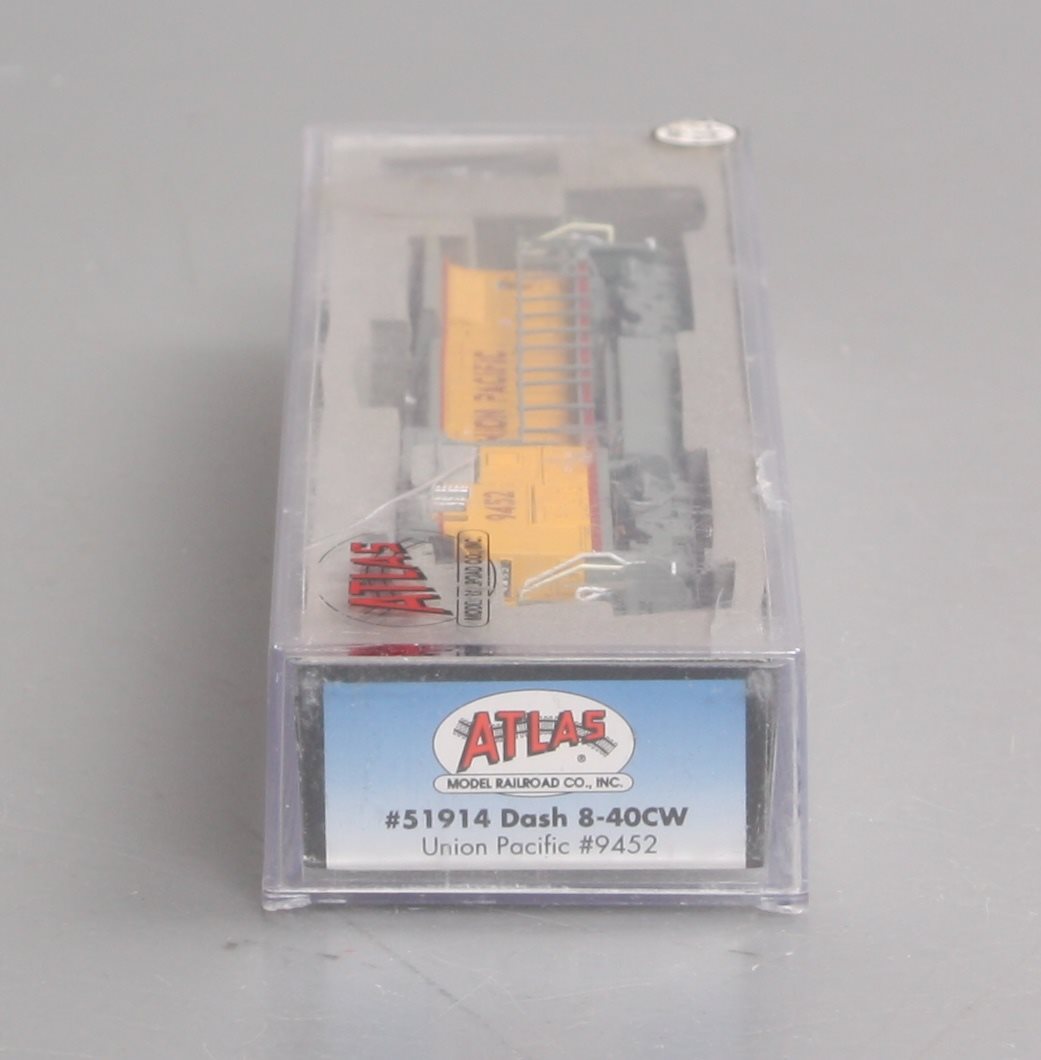 Atlas 51914 N Scale UP C40-8W Diesel Locomotive #9452