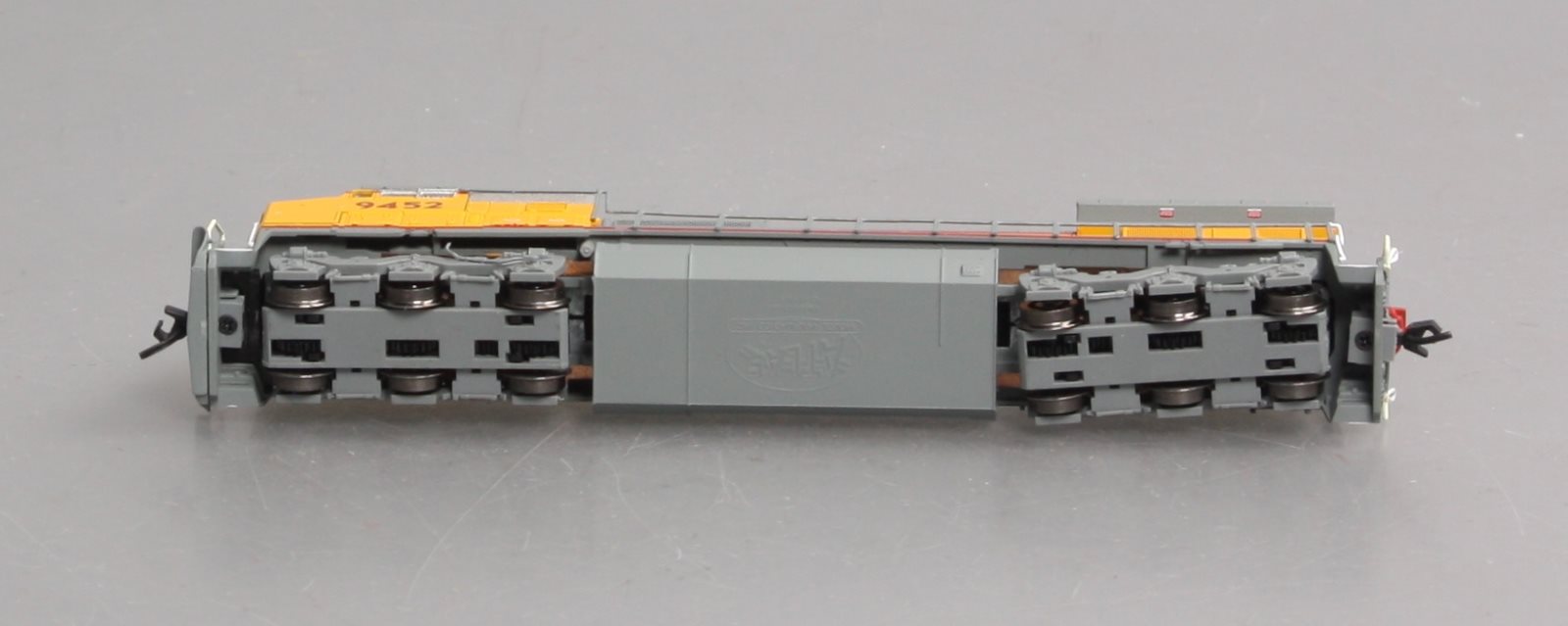 Atlas 51914 N Scale UP C40-8W Diesel Locomotive #9452