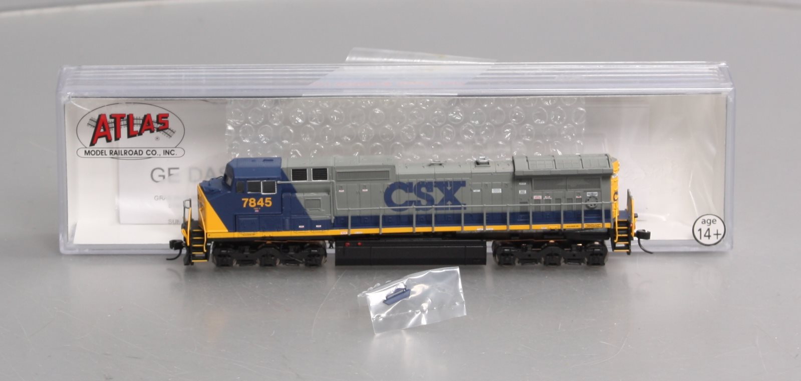 Atlas 51908 N Scale CSX Dash 8-40CW #7845
