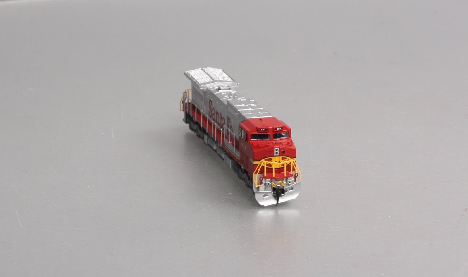 Atlas 51909 N Scale ATSF C40-8W Diesel Locomotive #804