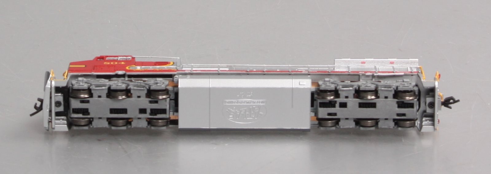Atlas 51909 N Scale ATSF C40-8W Diesel Locomotive #804