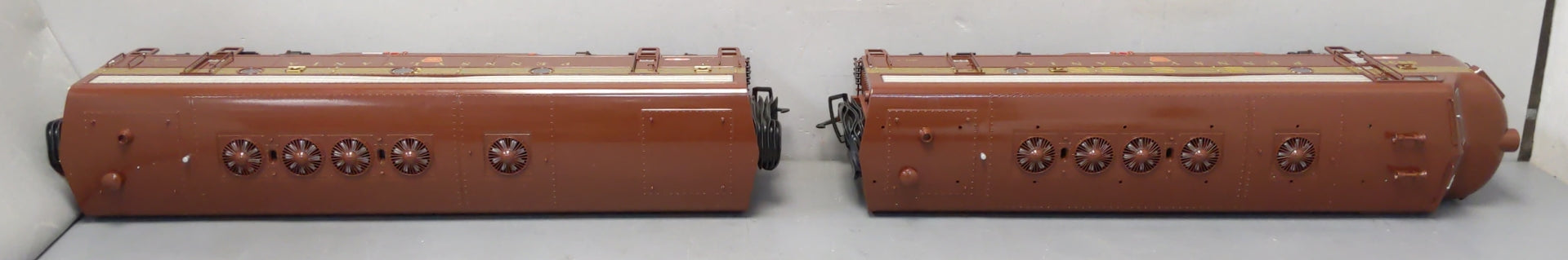 USA Trains R22283 G Pennsylvania F-7 AB Diesel Locomotive Set