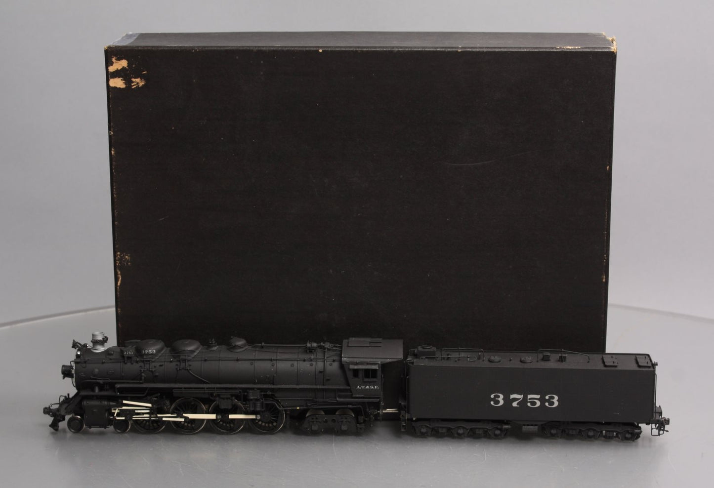Hallmark HO Scale BRASS A.T.S.F. 5000 Series 4-8-4 Steam Locomotive & Tender EX/Box
