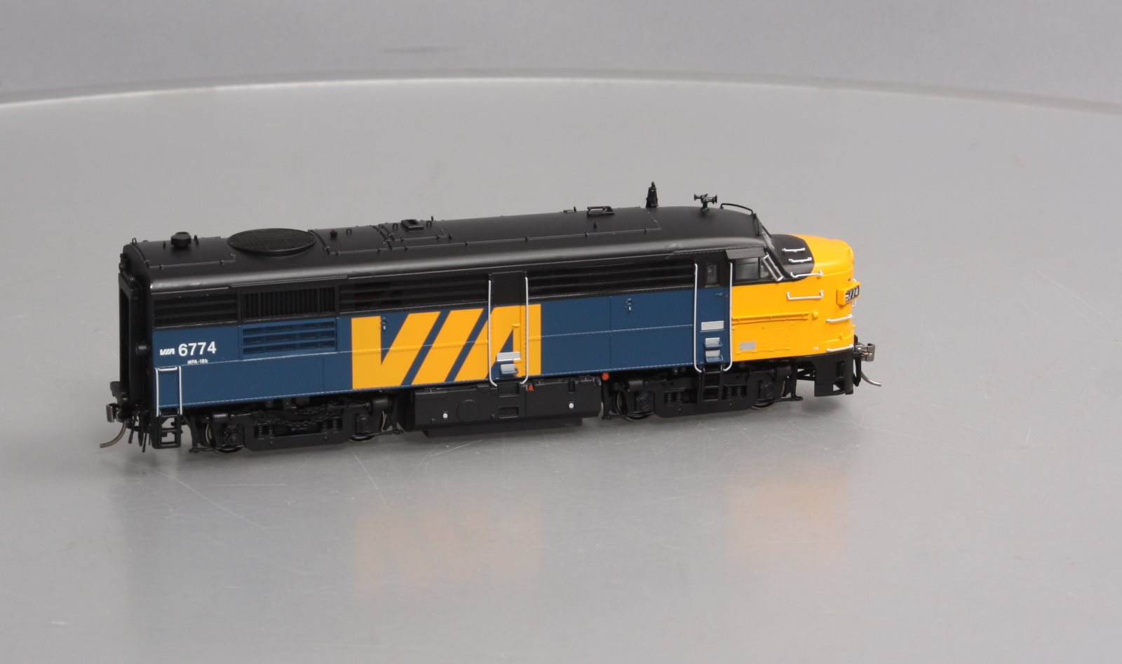 Rapido Trains 20519 HO VIA Rail Canada MLW FPA4 with Sound & DCC #6774