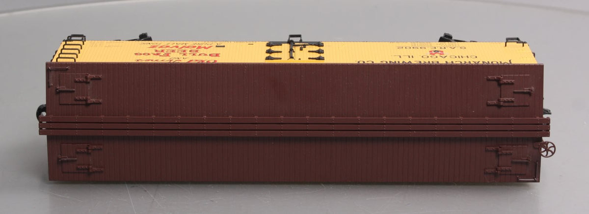 Atlas 8140-3 O Gauge Monarch Brewing Co. Reefer Car #9902 - 3 Rail NIB