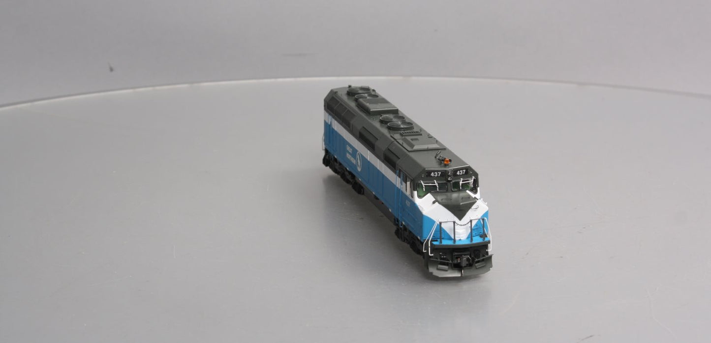 Athearn G67673 HO GN/Sky Blue F45 Diesel Locomotive with DCC & Sound #437