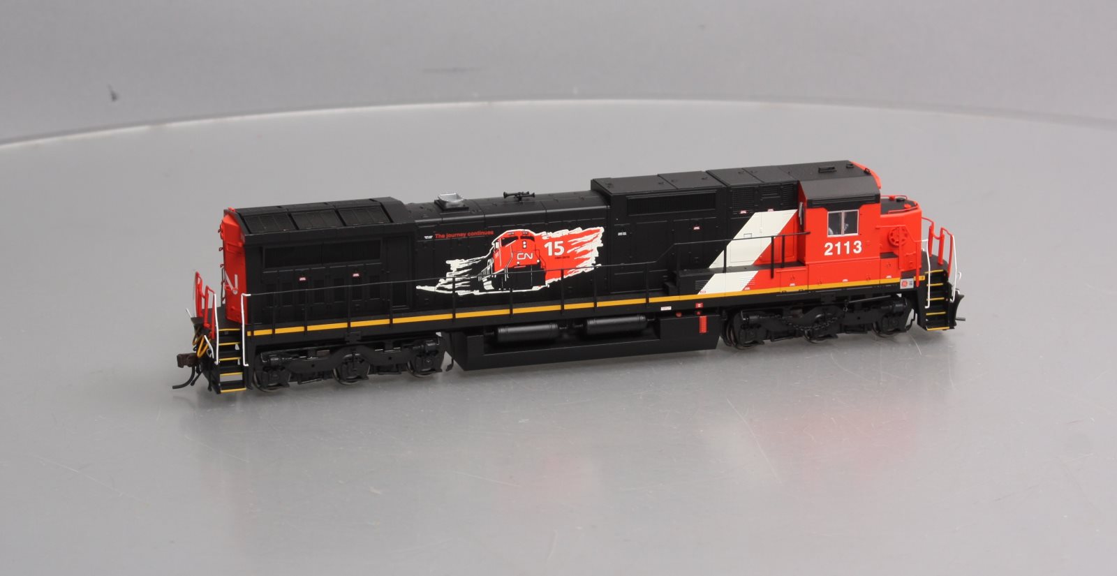 Atlas 10001226 HO CN Dash 8-40C Diesel Locomotive #2113