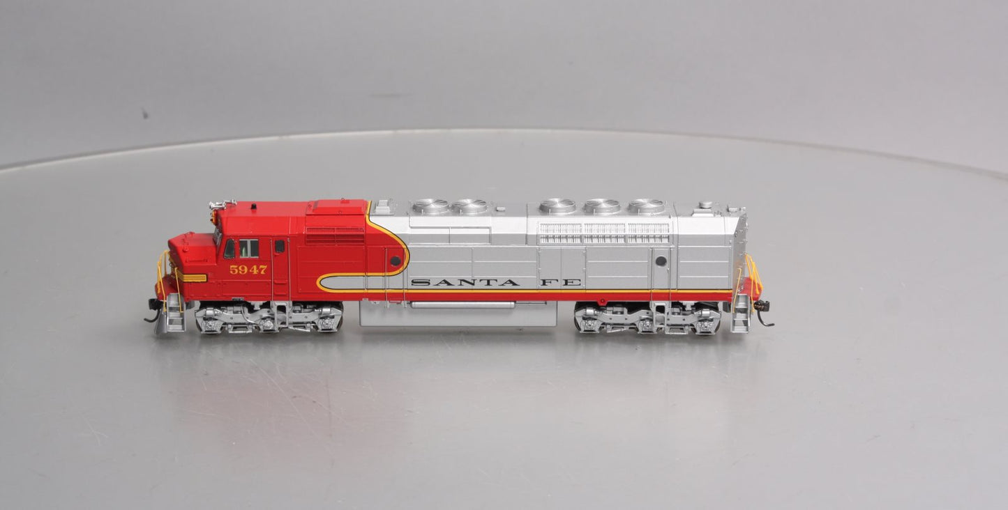 Athearn G67642 HO Santa Fe/Passenger FP45 Diesel Locomotive #5947 w/DCC/Sound