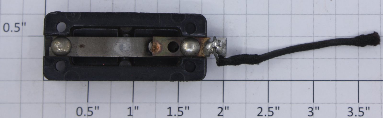 Lionel 1041-32 Black 60 Watt Circuit Breaker
