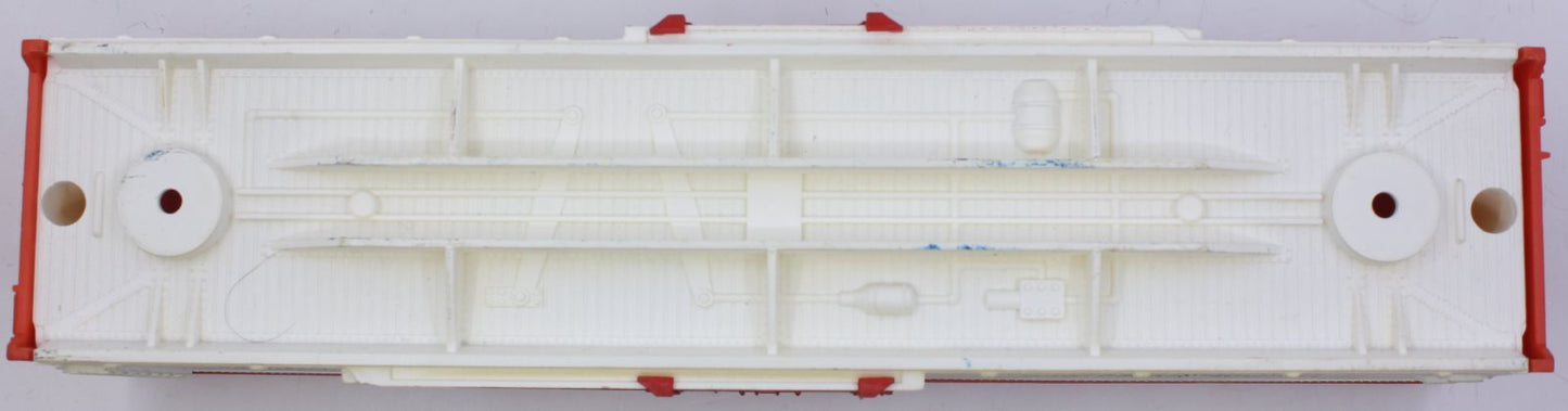 Lionel 19506-1 Thomas Newcomen Inventor Reefer Shell with Door