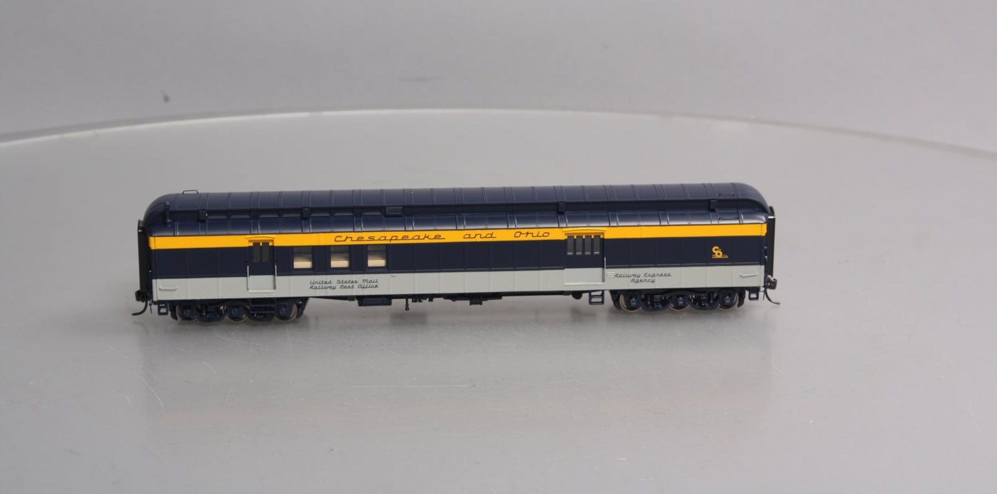 Walthers 920-9500 C&O 'George Washington' Heavyweight RPO Baggage Car