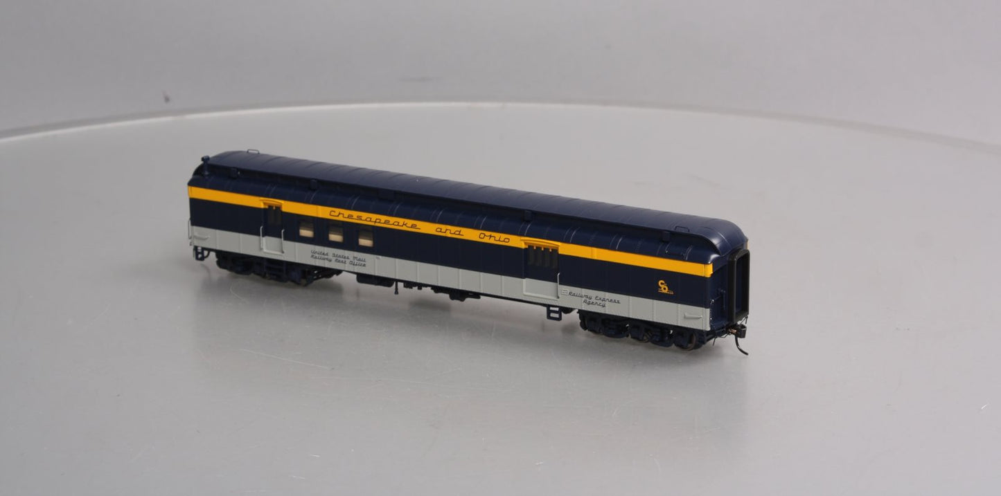 Walthers 920-9500 C&O 'George Washington' Heavyweight RPO Baggage Car