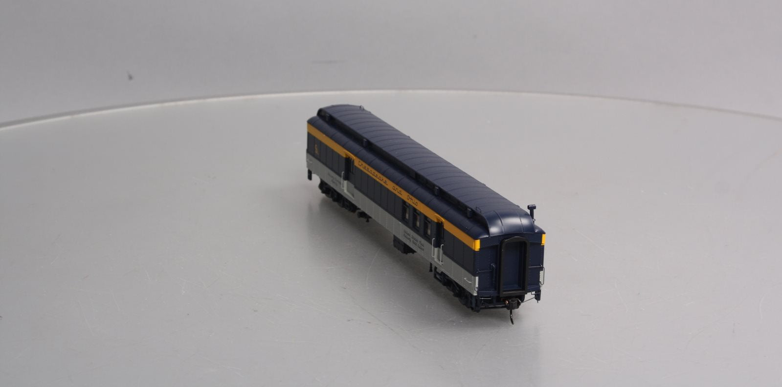 Walthers 920-9500 C&O 'George Washington' Heavyweight RPO Baggage Car