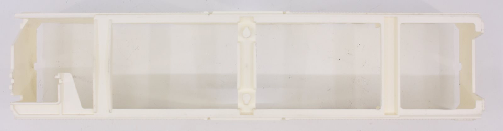 Lionel 9220-7 Automatic Borden Milk Car Shell without Flower Decal