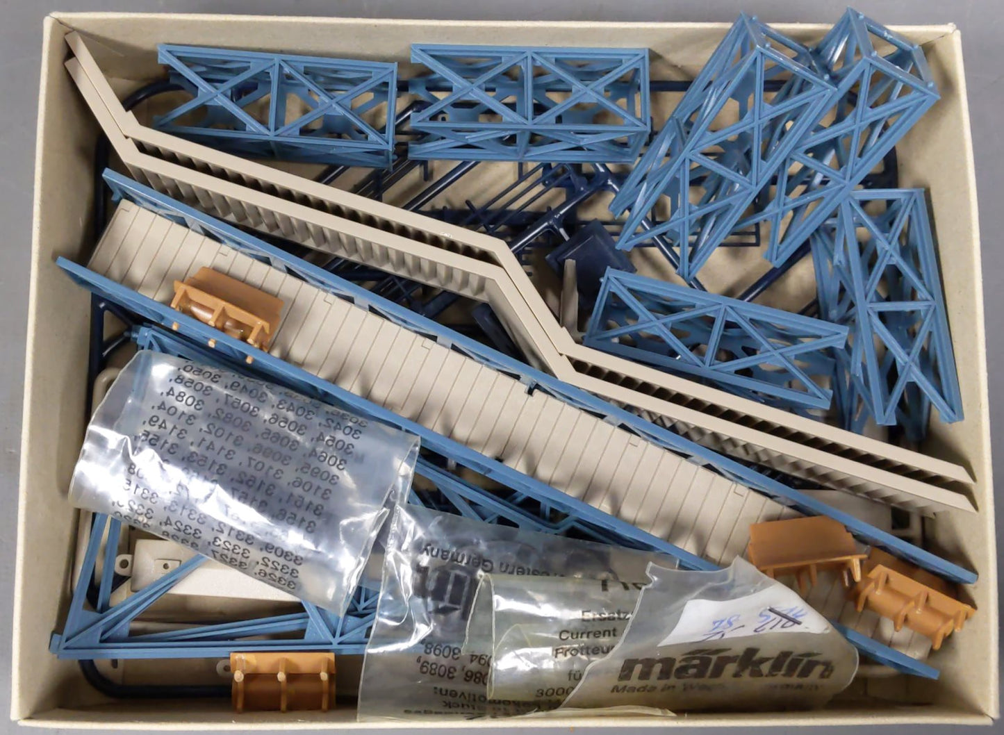 Vollmer & Faller HO Scale Building Kits: 5709, B-266, B-584 [3] EX/Box