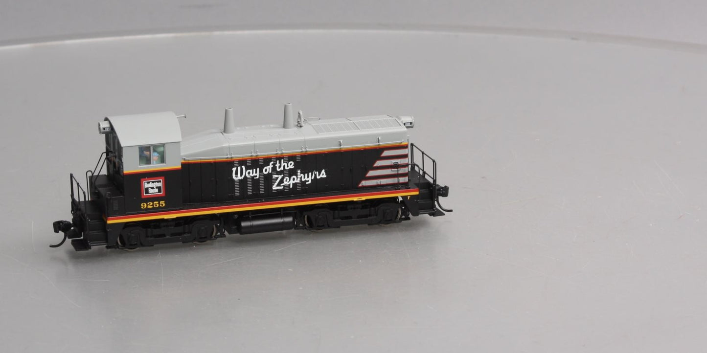 Walthers 910-20653 HO CB&Q EMD SW7 Diesel Locomotive with ESU Sound & DCC #9255