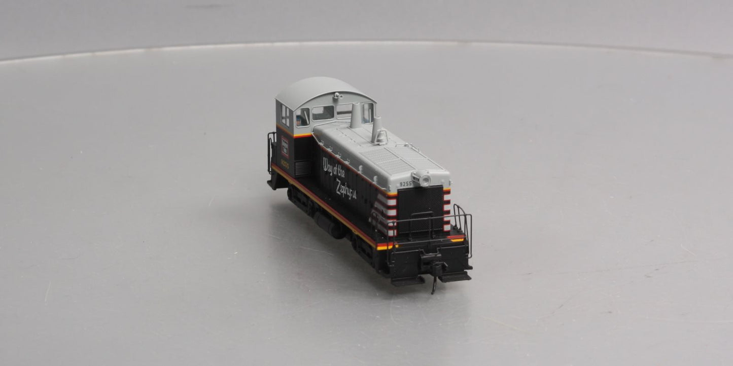 Walthers 910-20653 HO CB&Q EMD SW7 Diesel Locomotive with ESU Sound & DCC #9255