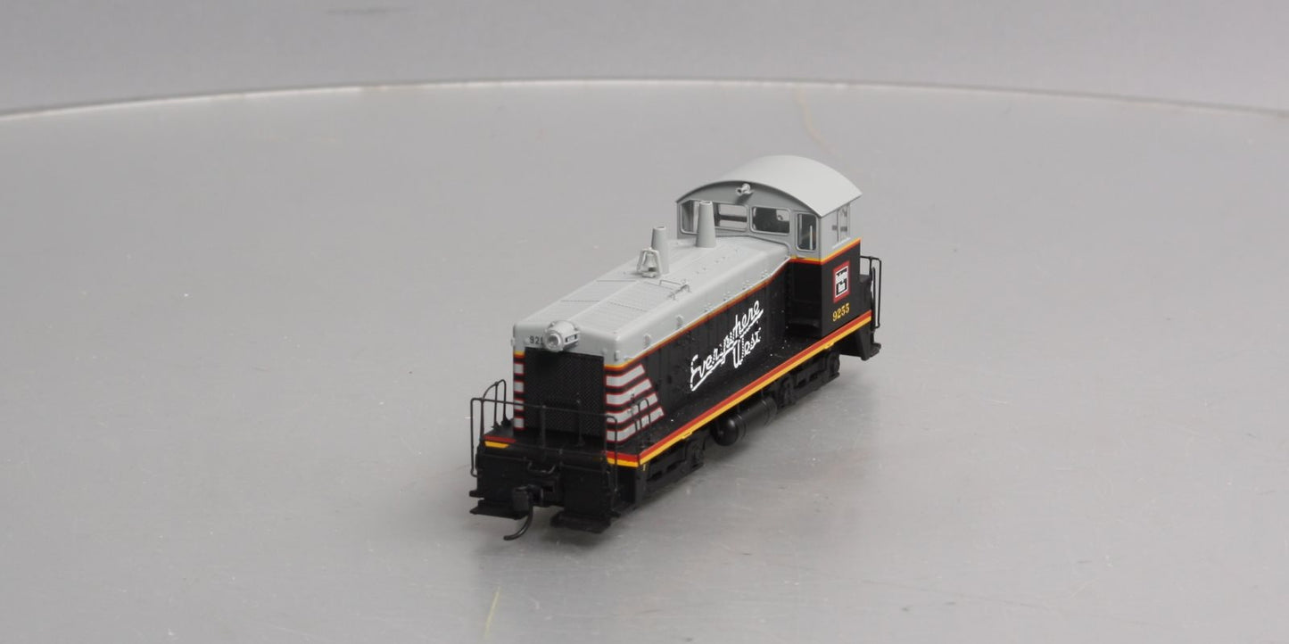 Walthers 910-20653 HO CB&Q EMD SW7 Diesel Locomotive with ESU Sound & DCC #9255
