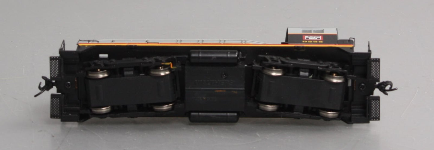 Walthers 910-20653 HO CB&Q EMD SW7 Diesel Locomotive with ESU Sound & DCC #9255