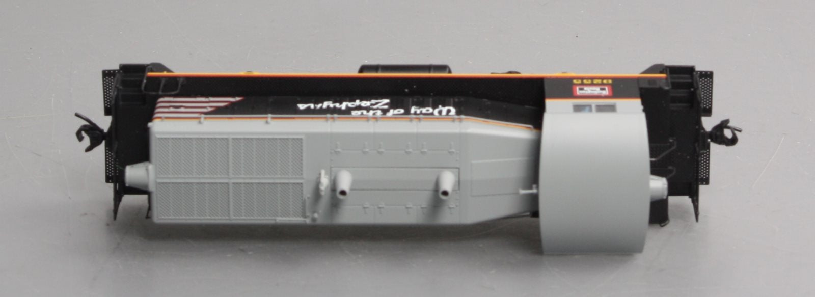 Walthers 910-20653 HO CB&Q EMD SW7 Diesel Locomotive with ESU Sound & DCC #9255