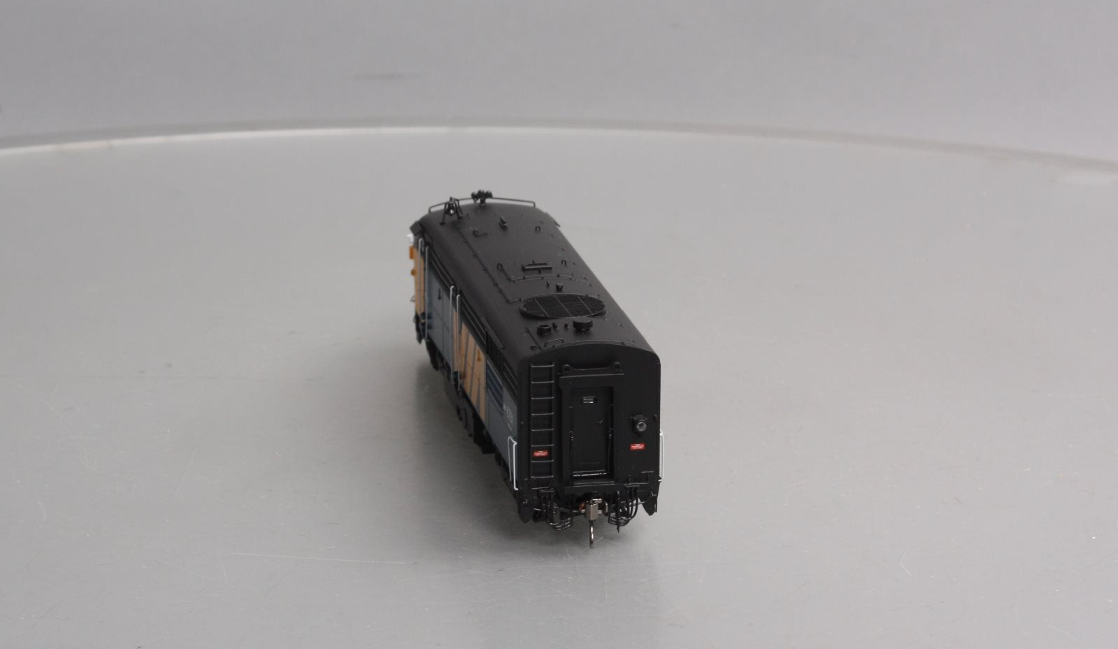 Rapido Trains 20517 HO VIA Rail Canada FPA-4 Diesel Locomotive #6761