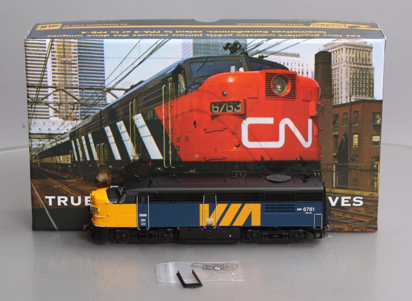 Rapido Trains 20517 HO VIA Rail Canada FPA-4 Diesel Locomotive #6761