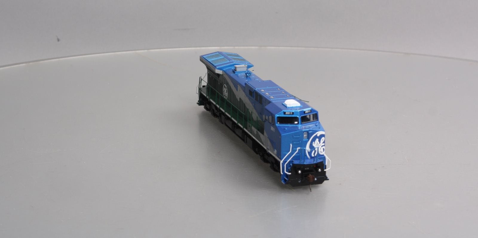 Athearn 78978 HO RTR GE AC4400 Diesel Locomotive #2011