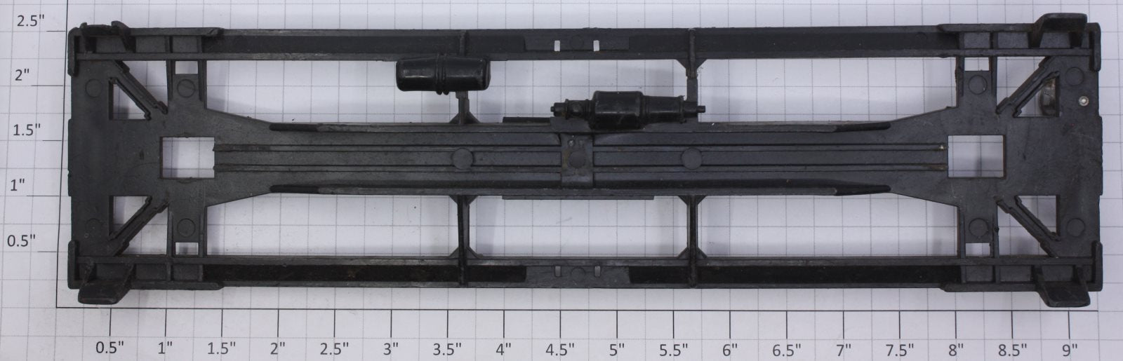Lionel 6415-T-10 O Gauge Black Plastic Triple Dome Tank Car Frame w/ Brake Wheel