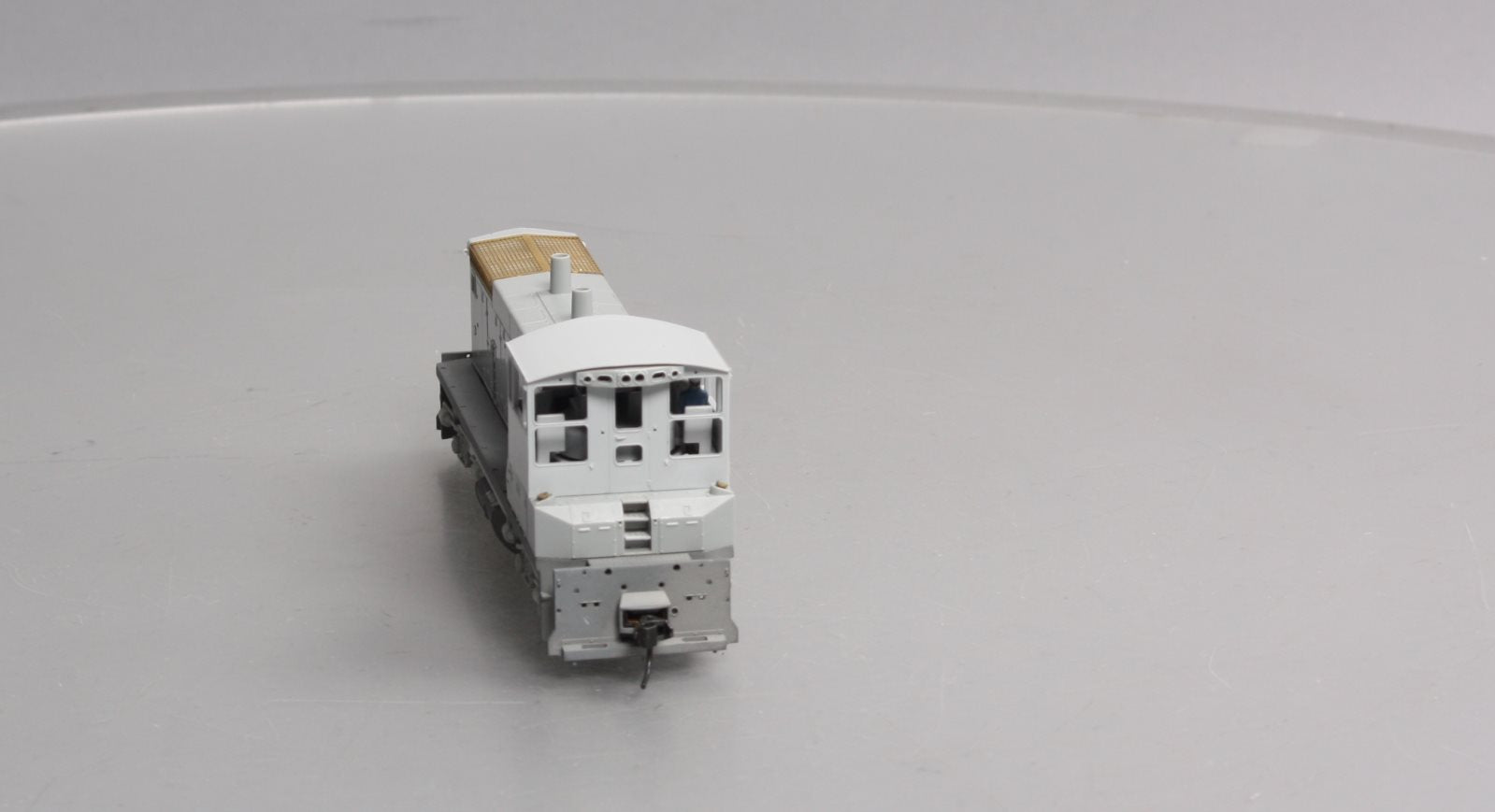 Broadway Limited 3344 (P844) HO Unpainted EMD SW1500 Diesel Engine w/ DCC & SND