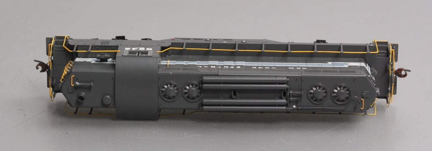 Athearn G62430 HO New York Central GP9 Torpedo Tubes Diesel Locomotive #5942
