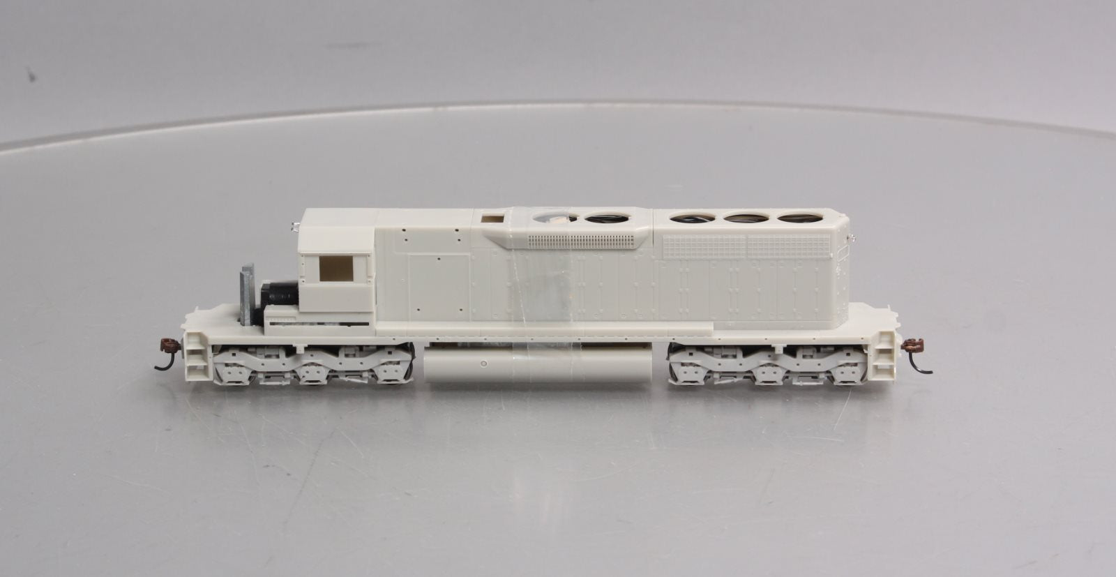 Athearn 98724 HO Undecorated SD40 Diesel Locomotive
