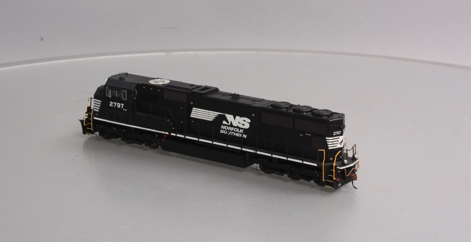 Athearn G69256 HO Norfolk Southern/Ex-NYS&W SD70M Diesel Locomotive #2797