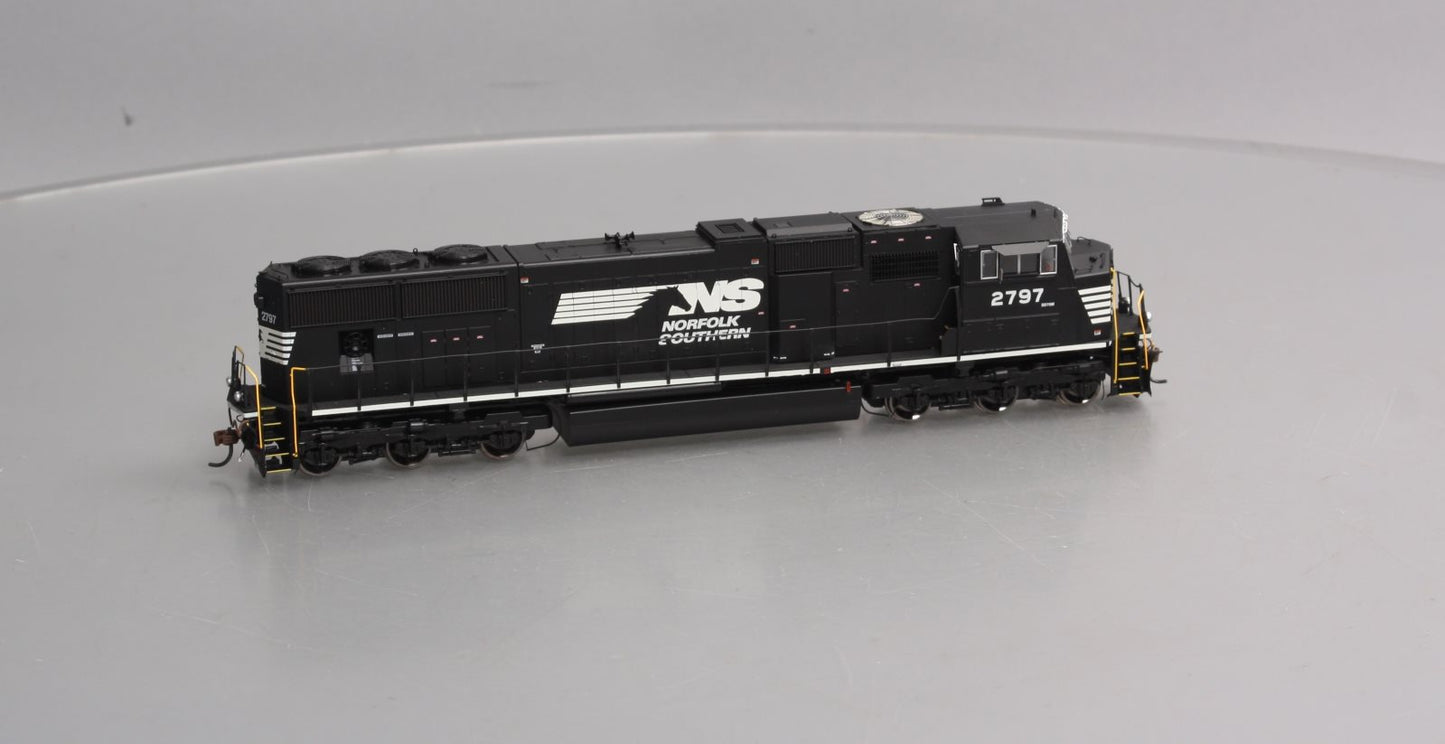 Athearn G69256 HO Norfolk Southern/Ex-NYS&W SD70M Diesel Locomotive #2797